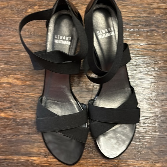 Stuart Weitzman Black Elastic Strap Sandals - Size 9.5N - Sleek and Comfortable! - Picture 3 of 10